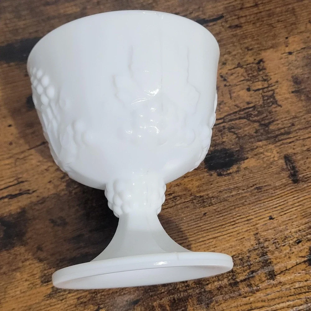 Vintage‎ Colony Harvest Milk Glass Open Sugar Bowl Pedestal Grapes Leaves Set 2